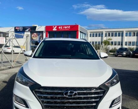 Белый Хендай Туксон, объемом двигателя 1.6 л и пробегом 77 тыс. км за 15700 $, фото 1 на Automoto.ua