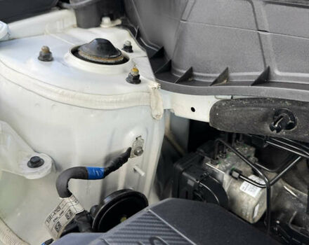 Белый Хендай Туксон, объемом двигателя 2 л и пробегом 58 тыс. км за 26900 $, фото 20 на Automoto.ua