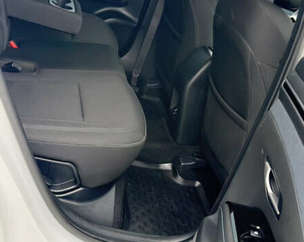 Білий Хендай Туксон, об'ємом двигуна 2 л та пробігом 67 тис. км за 24500 $, фото 33 на Automoto.ua