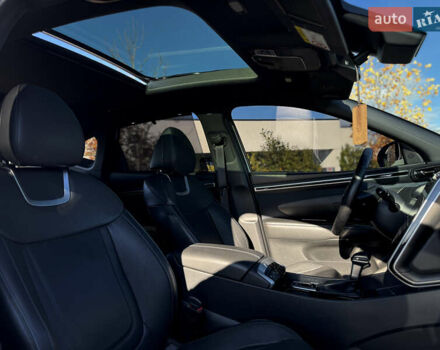 Белый Хендай Туксон, объемом двигателя 2 л и пробегом 147 тыс. км за 23700 $, фото 77 на Automoto.ua