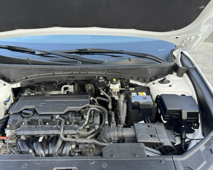 Белый Хендай Туксон, объемом двигателя 2 л и пробегом 58 тыс. км за 26900 $, фото 23 на Automoto.ua