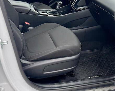 Білий Хендай Туксон, об'ємом двигуна 2 л та пробігом 67 тис. км за 24500 $, фото 39 на Automoto.ua