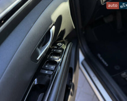 Белый Хендай Туксон, объемом двигателя 2 л и пробегом 147 тыс. км за 23700 $, фото 81 на Automoto.ua