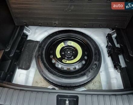 Білий Хендай Туксон, об'ємом двигуна 1.6 л та пробігом 41 тис. км за 33600 $, фото 36 на Automoto.ua