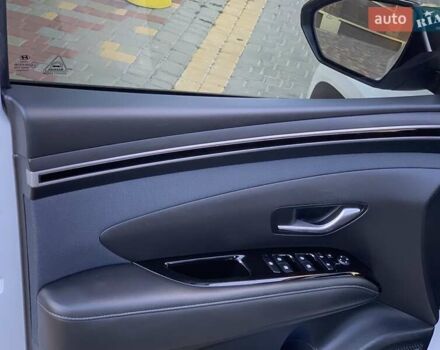 Белый Хендай Туксон, объемом двигателя 1.6 л и пробегом 97 тыс. км за 32800 $, фото 44 на Automoto.ua