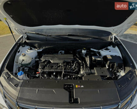 Белый Хендай Туксон, объемом двигателя 2 л и пробегом 147 тыс. км за 23700 $, фото 91 на Automoto.ua