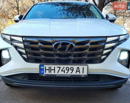 Белый Хендай Туксон, объемом двигателя 2 л и пробегом 108 тыс. км за 27999 $, фото 25 на Automoto.ua