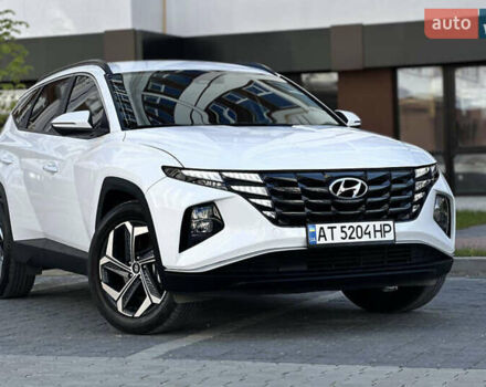Белый Хендай Туксон, объемом двигателя 2.5 л и пробегом 47 тыс. км за 30000 $, фото 4 на Automoto.ua