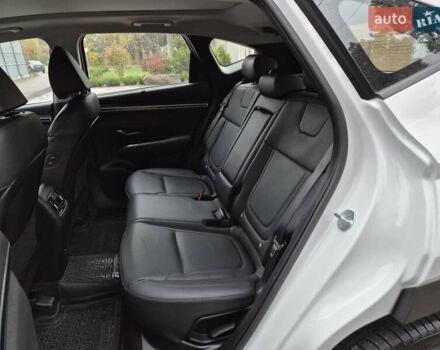 Білий Хендай Туксон, об'ємом двигуна 1.6 л та пробігом 41 тис. км за 33600 $, фото 47 на Automoto.ua