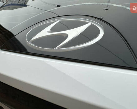 Белый Хендай Туксон, объемом двигателя 2 л и пробегом 123 тыс. км за 22800 $, фото 50 на Automoto.ua