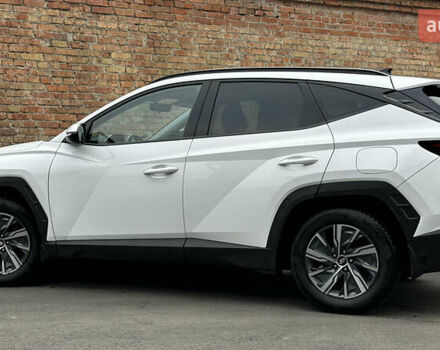 Белый Хендай Туксон, объемом двигателя 2 л и пробегом 123 тыс. км за 22800 $, фото 18 на Automoto.ua