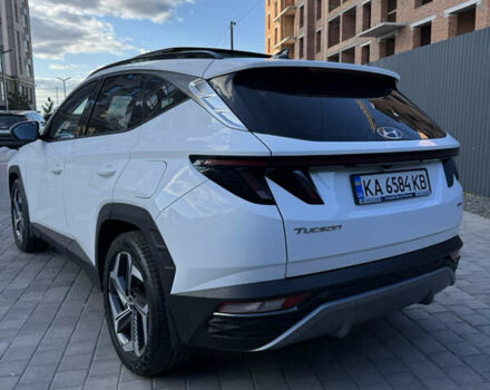 Белый Хендай Туксон, объемом двигателя 2 л и пробегом 58 тыс. км за 26900 $, фото 5 на Automoto.ua