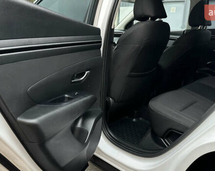 Белый Хендай Туксон, объемом двигателя 2 л и пробегом 123 тыс. км за 22800 $, фото 39 на Automoto.ua