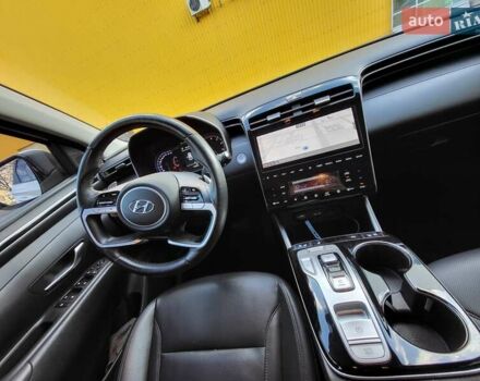 Белый Хендай Туксон, объемом двигателя 2 л и пробегом 108 тыс. км за 27999 $, фото 21 на Automoto.ua