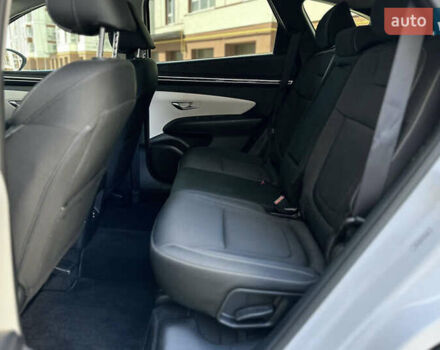 Белый Хендай Туксон, объемом двигателя 2.5 л и пробегом 47 тыс. км за 30000 $, фото 40 на Automoto.ua