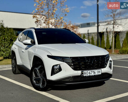 Белый Хендай Туксон, объемом двигателя 2 л и пробегом 147 тыс. км за 23700 $, фото 2 на Automoto.ua