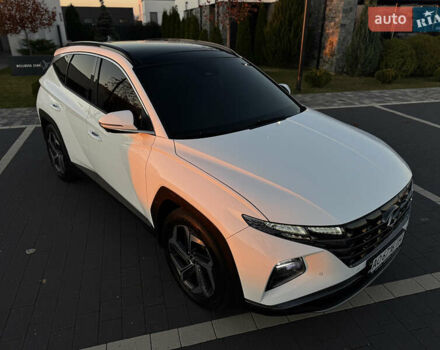 Белый Хендай Туксон, объемом двигателя 2 л и пробегом 147 тыс. км за 23700 $, фото 116 на Automoto.ua