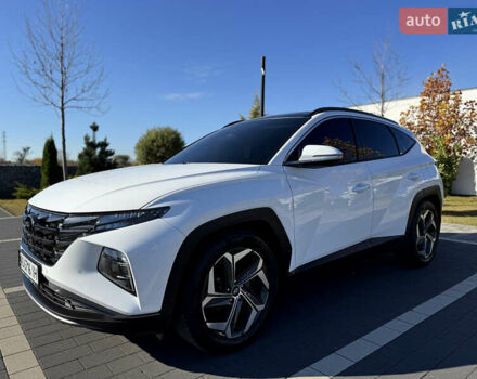 Белый Хендай Туксон, объемом двигателя 2 л и пробегом 147 тыс. км за 23700 $, фото 18 на Automoto.ua