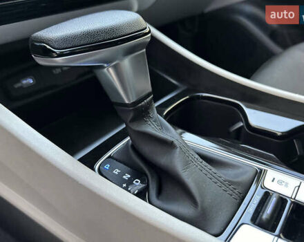 Белый Хендай Туксон, объемом двигателя 2.5 л и пробегом 47 тыс. км за 30000 $, фото 34 на Automoto.ua