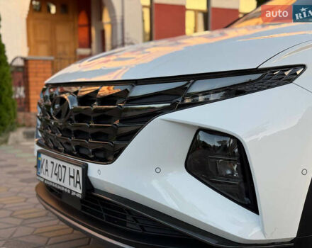 Белый Хендай Туксон, объемом двигателя 1.6 л и пробегом 75 тыс. км за 32000 $, фото 4 на Automoto.ua
