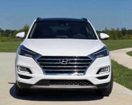 Белый Хендай Туксон, объемом двигателя 2.4 л и пробегом 21 тыс. км за 9800 $, фото 1 на Automoto.ua