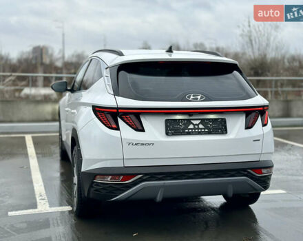 Білий Хендай Туксон, об'ємом двигуна 2 л та пробігом 67 тис. км за 24500 $, фото 5 на Automoto.ua