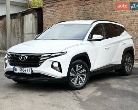 Белый Хендай Туксон, объемом двигателя 2 л и пробегом 123 тыс. км за 22800 $, фото 3 на Automoto.ua