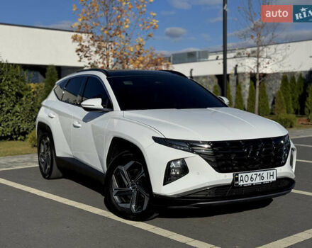 Белый Хендай Туксон, объемом двигателя 2 л и пробегом 147 тыс. км за 23700 $, фото 3 на Automoto.ua