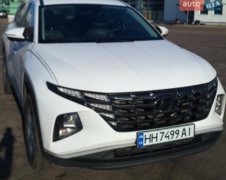 Белый Хендай Туксон, объемом двигателя 2 л и пробегом 108 тыс. км за 27999 $, фото 1 на Automoto.ua