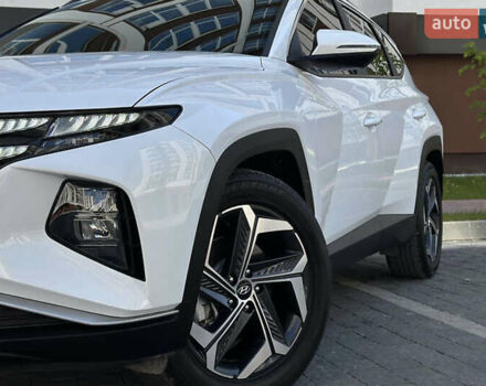 Белый Хендай Туксон, объемом двигателя 2.5 л и пробегом 47 тыс. км за 30000 $, фото 7 на Automoto.ua