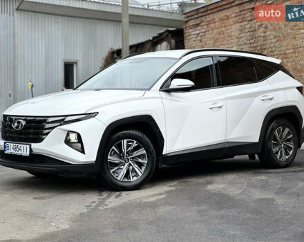 Белый Хендай Туксон, объемом двигателя 2 л и пробегом 123 тыс. км за 22800 $, фото 4 на Automoto.ua