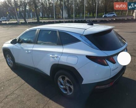 Белый Хендай Туксон, объемом двигателя 2 л и пробегом 108 тыс. км за 27999 $, фото 6 на Automoto.ua