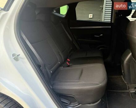 Белый Хендай Туксон, объемом двигателя 1.6 л и пробегом 69 тыс. км за 28990 $, фото 8 на Automoto.ua