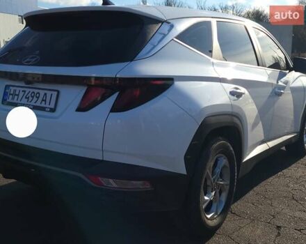 Белый Хендай Туксон, объемом двигателя 2 л и пробегом 108 тыс. км за 27999 $, фото 4 на Automoto.ua