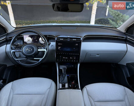 Білий Хендай Туксон, об'ємом двигуна 2 л та пробігом 37 тис. км за 28500 $, фото 23 на Automoto.ua