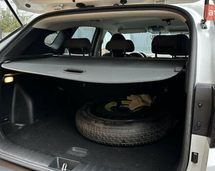 Белый Хендай Туксон, объемом двигателя 2 л и пробегом 123 тыс. км за 22800 $, фото 38 на Automoto.ua