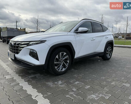 Белый Хендай Туксон, объемом двигателя 2 л и пробегом 41 тыс. км за 23950 $, фото 8 на Automoto.ua