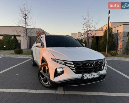 Белый Хендай Туксон, объемом двигателя 2 л и пробегом 147 тыс. км за 23700 $, фото 111 на Automoto.ua