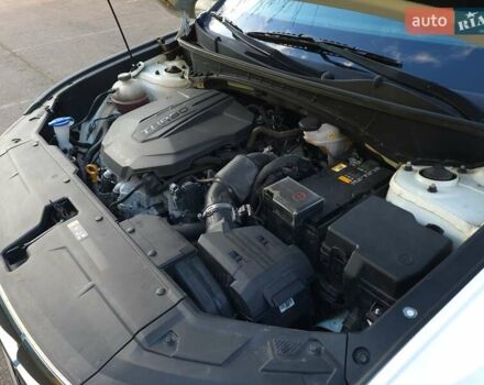 Белый Хендай Туксон, объемом двигателя 2 л и пробегом 108 тыс. км за 27999 $, фото 28 на Automoto.ua