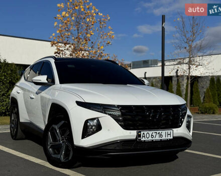 Белый Хендай Туксон, объемом двигателя 2 л и пробегом 147 тыс. км за 23700 $, фото 1 на Automoto.ua