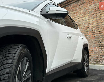 Белый Хендай Туксон, объемом двигателя 2 л и пробегом 123 тыс. км за 22800 $, фото 13 на Automoto.ua