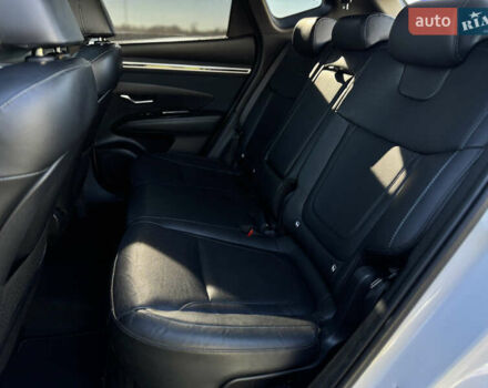 Белый Хендай Туксон, объемом двигателя 2 л и пробегом 147 тыс. км за 23700 $, фото 85 на Automoto.ua