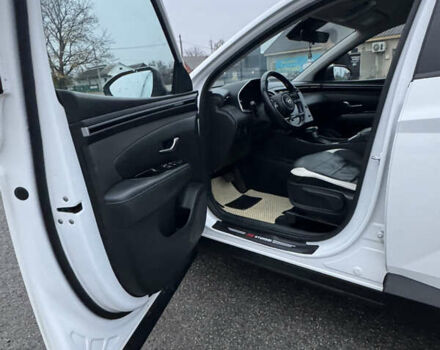 Белый Хендай Туксон, объемом двигателя 2 л и пробегом 89 тыс. км за 28100 $, фото 37 на Automoto.ua