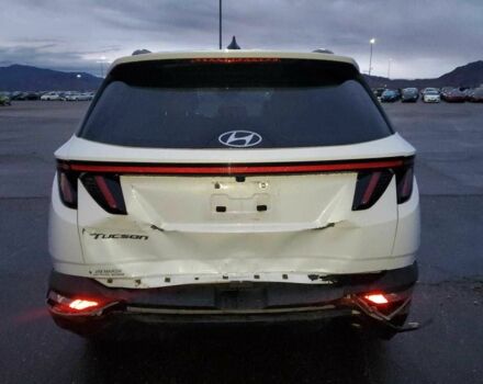 Белый Хендай Туксон, объемом двигателя 2.5 л и пробегом 45 тыс. км за 6500 $, фото 5 на Automoto.ua