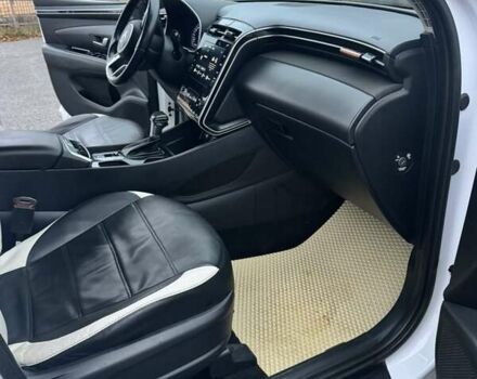 Белый Хендай Туксон, объемом двигателя 2 л и пробегом 89 тыс. км за 28100 $, фото 8 на Automoto.ua