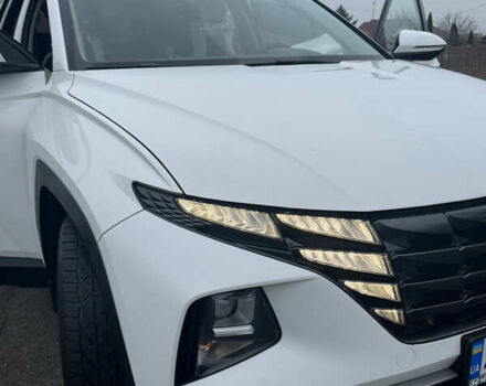 Белый Хендай Туксон, объемом двигателя 2 л и пробегом 89 тыс. км за 28100 $, фото 2 на Automoto.ua
