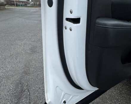 Белый Хендай Туксон, объемом двигателя 2 л и пробегом 89 тыс. км за 28100 $, фото 35 на Automoto.ua