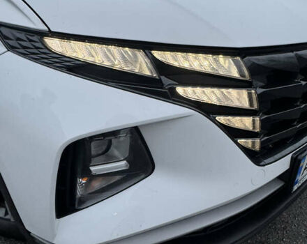 Белый Хендай Туксон, объемом двигателя 2 л и пробегом 89 тыс. км за 28100 $, фото 21 на Automoto.ua