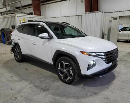 Белый Хендай Туксон, объемом двигателя 1.6 л и пробегом 8 тыс. км за 9000 $, фото 3 на Automoto.ua