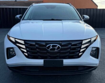 Белый Хендай Туксон, объемом двигателя 2.5 л и пробегом 11 тыс. км за 6200 $, фото 1 на Automoto.ua